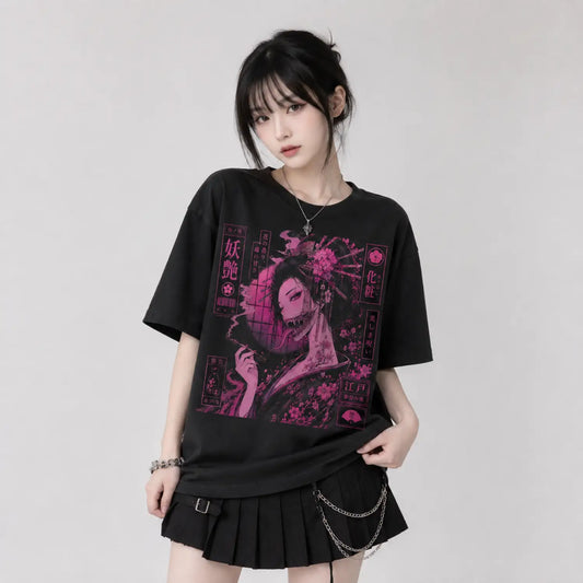 Yokai Oiran Beautiful Curse Japanese Horror T-Shirt